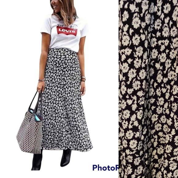 Zara Dresses & Skirts - Zara Black And White Floral Skirt